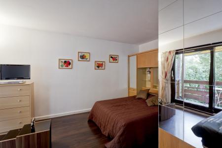 Rent in ski resort Studio sleeping corner 4 people (B11) - Résidence Roseland - Brides Les Bains - Apartment
