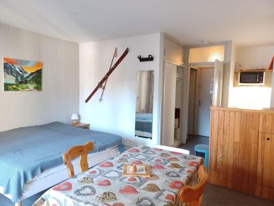 Rent in ski resort Studio 2 people (34) - Résidence Villa Louise - Brides Les Bains