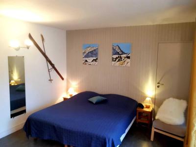 Rent in ski resort Studio 2 people (33) - Résidence Villa Louise - Brides Les Bains - Bedroom