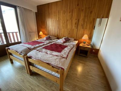 Rent in ski resort Studio 2 people (44) - Résidence Villa Louise - Brides Les Bains - Bedroom