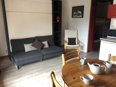 Rent in ski resort Studio 4 people (63) - Résidence Villa Louise - Brides Les Bains - Living room