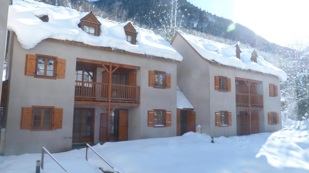 Rent in ski resort Résidence les Chalets d'Estive - Cauterets - Winter outside
