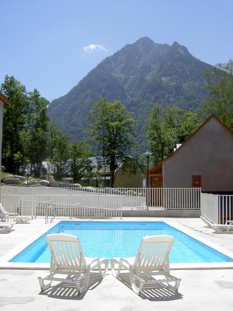 Rent in ski resort Résidence les Chalets d'Estive - Cauterets - Swimming pool