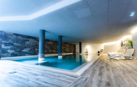 Rent in ski resort Résidence Balnéo Aladin - Cauterets - Swimming pool