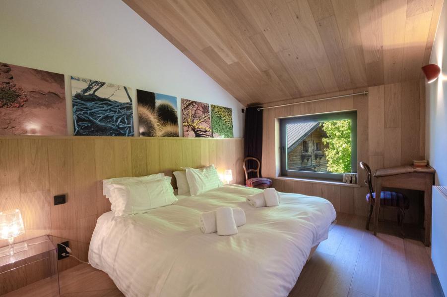 Rent in ski resort 8 room triplex chalet 14 people - Chalet Artic - Chamonix - Bedroom