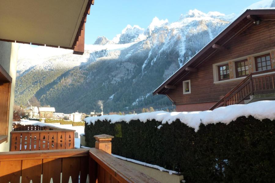 Vacances en montagne Appartement 3 pièces 6 personnes - Chalet Clos des Etoiles - Chamonix - Extérieur hiver