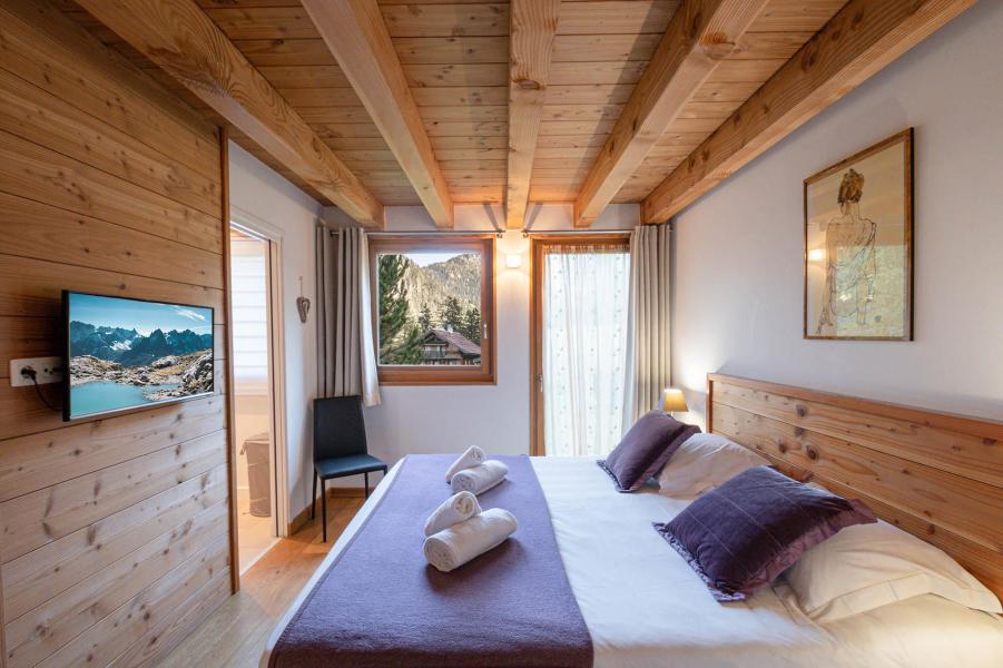 Rent in ski resort 5 room chalet 8 people - Chalet Gaia - Chamonix - Bedroom