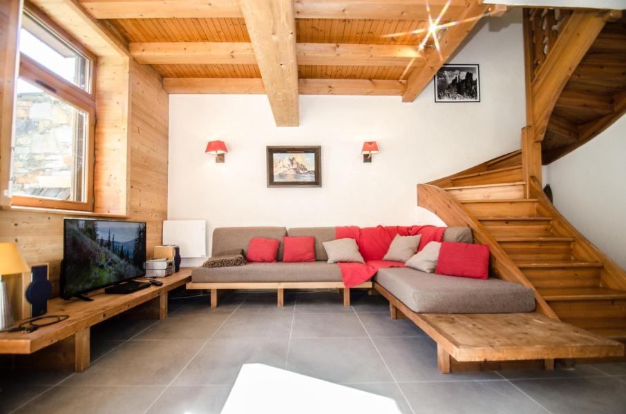 Rent in ski resort 4 room chalet 6 people - Chalet le Panorama - Chamonix - Living room