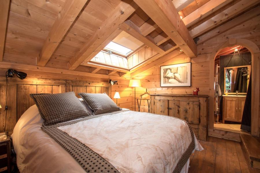 Rent in ski resort 6 room chalet 8 people - Chalet Macha - Chamonix - Bedroom