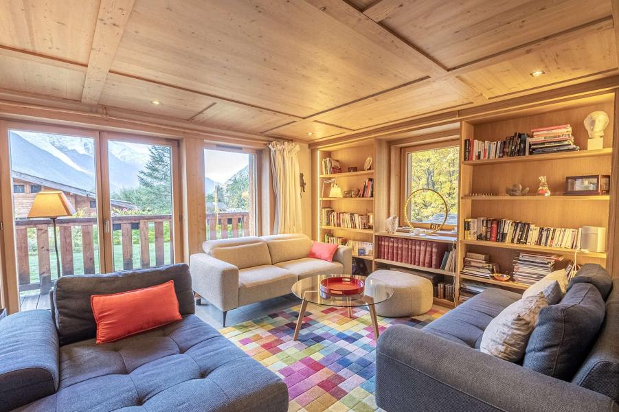 Rent in ski resort 6 room triplex chalet 10 people (SIXTINE) - Chalet Sixtine - Chamonix - Living room