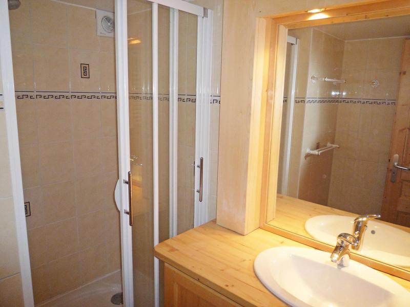 Rent in ski resort 2 room chalet 6 people (1) - Evasion - Chamonix - Shower