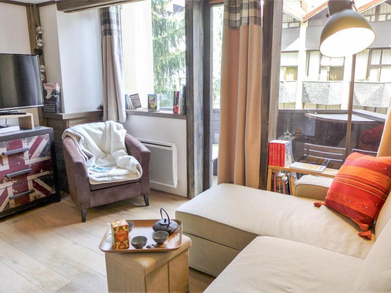 Rent in ski resort 3 room apartment 4 people (5) - Grand Roc - Chamonix - Living room