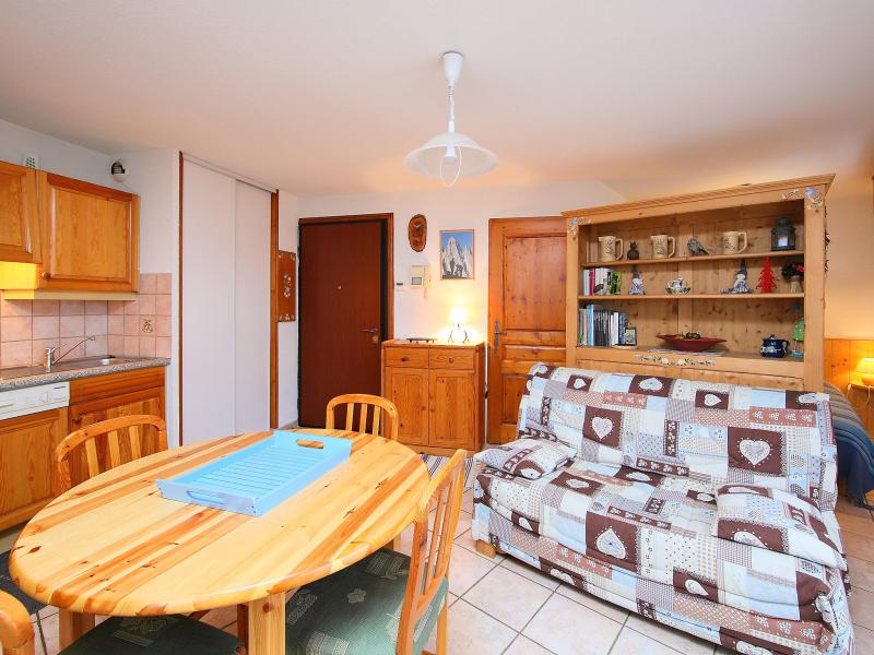 Rent in ski resort 1 room apartment 4 people (8) - L'Espace Montagne - Chamonix - Living room