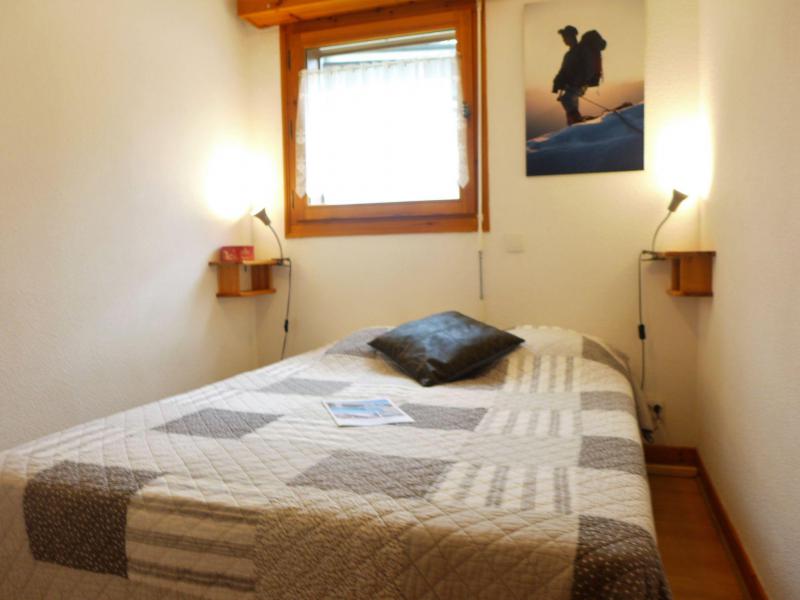 Rent in ski resort 2 room apartment 4 people (5) - L'Espace Montagne - Chamonix - Cabin