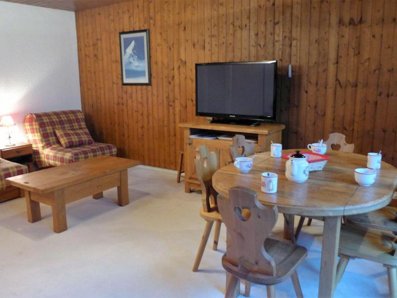 Ski verhuur Appartement 2 kamers 4 personen (1) - L'Outa - Chamonix - Woonkamer