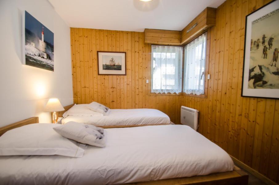 Ski verhuur Appartement 3 kamers 4 personen (Mila) - La Résidence le Clos du Savoy - Chamonix - Kamer