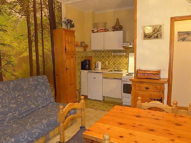 Rent in ski resort 2 room apartment 4 people (1) - Le Savoisien - Chamonix - Living room
