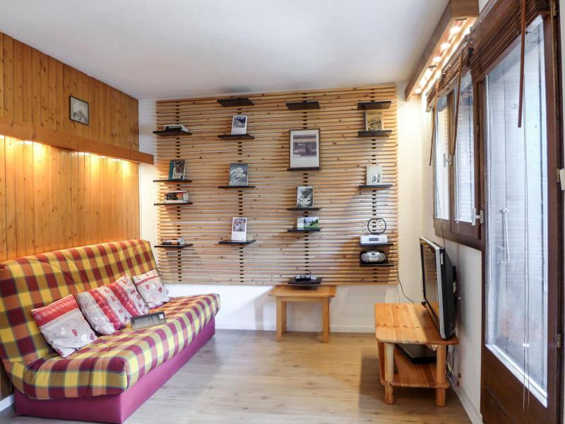 Rent in ski resort 1 room apartment 4 people (14) - Les Chalets de Champraz - Chamonix - Living room