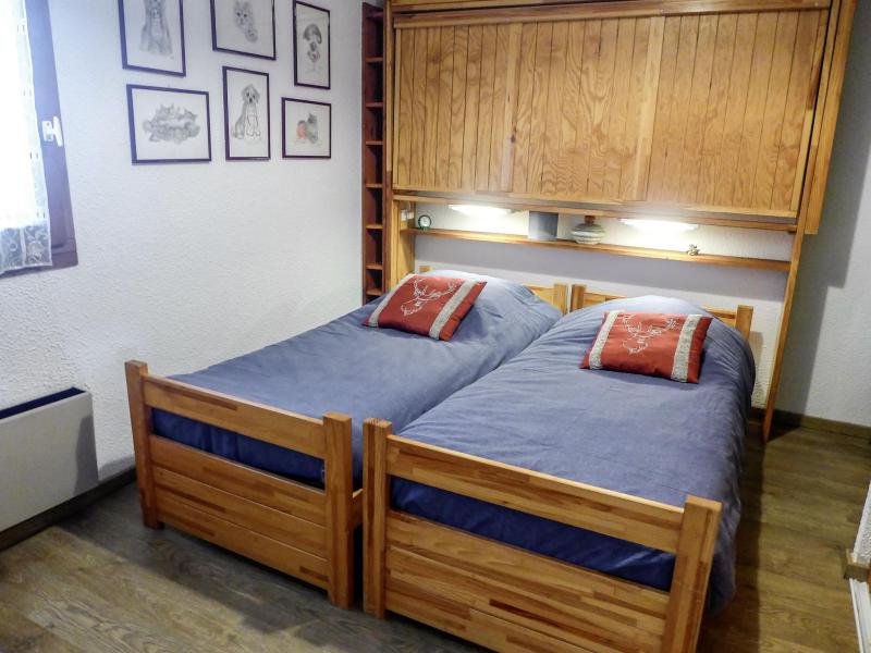 Rent in ski resort 3 room apartment 4 people (5) - Les Jardins du Mont-Blanc - Chamonix - Bedroom