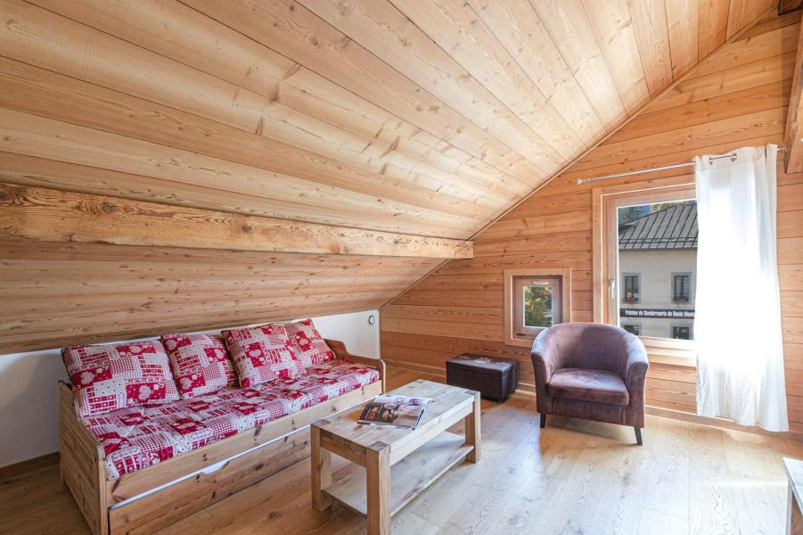 Skiverleih 3-Zimmer-Appartment für 6 Personen (vera) - Maison de Pays Campanella - Chamonix - Wohnzimmer