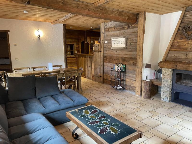 Skiverleih 4-Zimmer-Appartment für 8 Personen - Maison la Ferme A Roger - Chamonix - Wohnzimmer