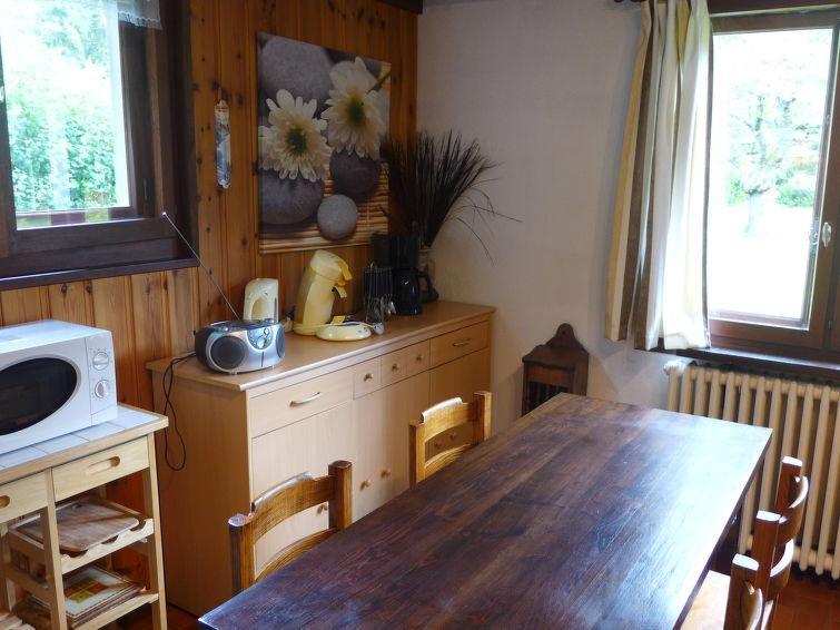 Rent in ski resort 3 room apartment 4 people (1) - Maison Novel - Chamonix - Living room