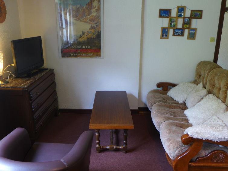 Rent in ski resort 3 room apartment 4 people (1) - Maison Novel - Chamonix - Living room