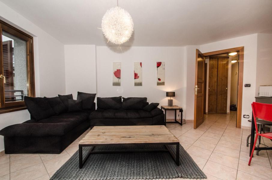 Skiverleih 3-Zimmer-Appartment für 6 Personen (Epsilon) - Résidence Alpes 4 - Chamonix - Wohnzimmer