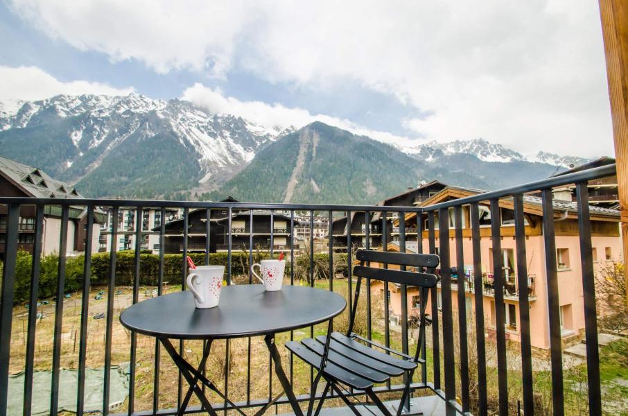 Rent in ski resort 2 room apartment 4 people (JOY) - Résidence Androsace du Lyret - Chamonix - Terrace