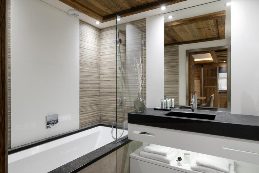 Rent in ski resort Résidence le Cristal de Jade - Chamonix - Bathroom