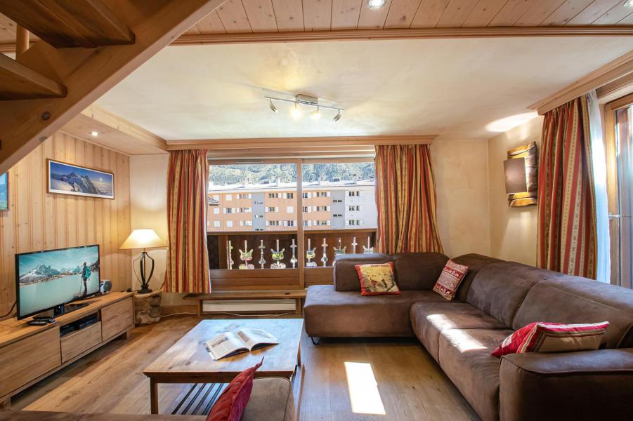 Rent in ski resort 4 room duplex apartment 6 people (Neva) - Résidence les Chalets du Savoy - Kashmir - Chamonix - Living room