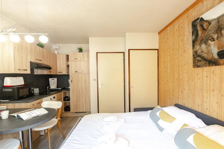 Rent in ski resort Studio sleeping corner 3 people (LADY) - Résidence les Sommets - Chamonix - Living room