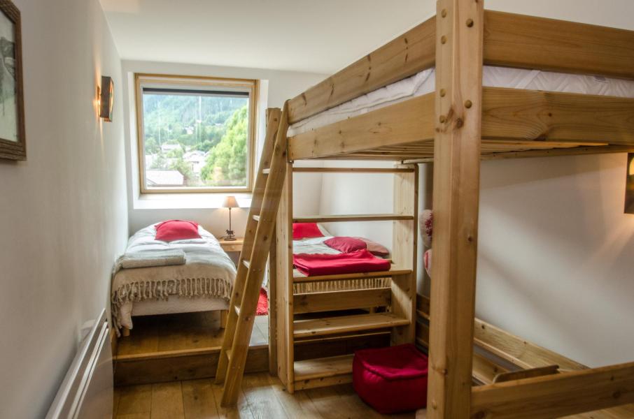Rent in ski resort 3 room apartment 5 people - Résidence Lyret 1 - Chamonix - Bedroom