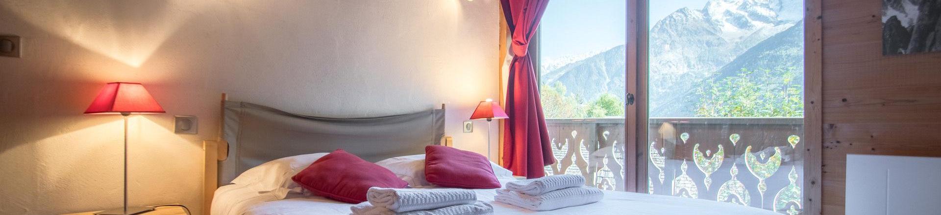 Rent in ski resort 4 room chalet 6 people - Chalet le Panorama - Chamonix - Bedroom