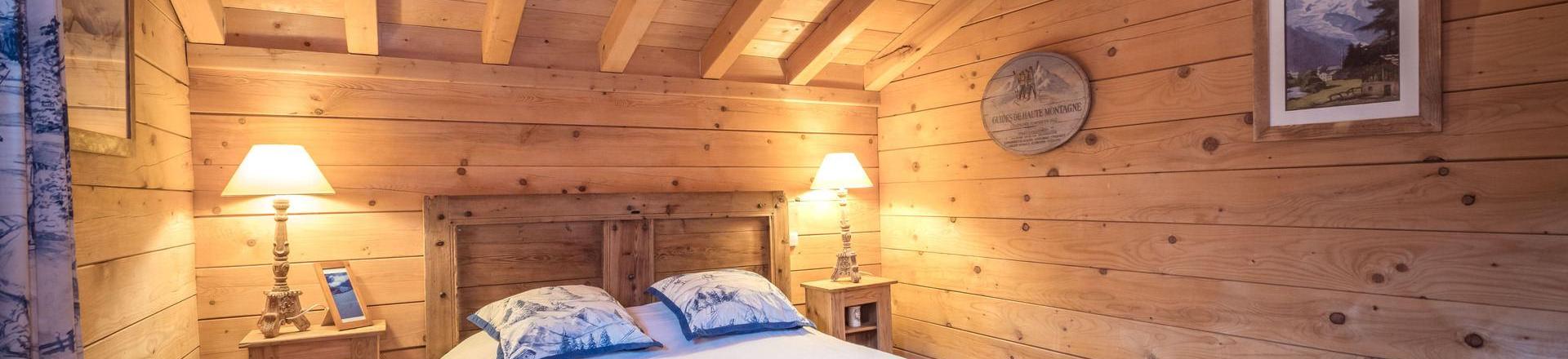 Rent in ski resort 6 room chalet 8 people - Chalet Macha - Chamonix - Bedroom