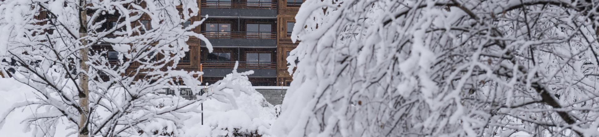 Ski verhuur Résidence le Cristal de Jade - Chamonix - Buiten winter