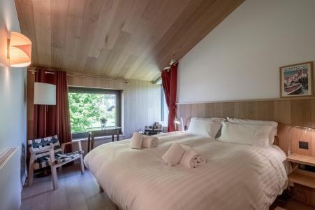 Rent in ski resort 8 room triplex chalet 14 people - Chalet Artic - Chamonix - Bedroom