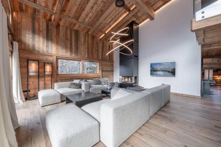 Rent in ski resort 7 room triplex chalet 10 people - Chalet Black Rock - Chamonix - Living room
