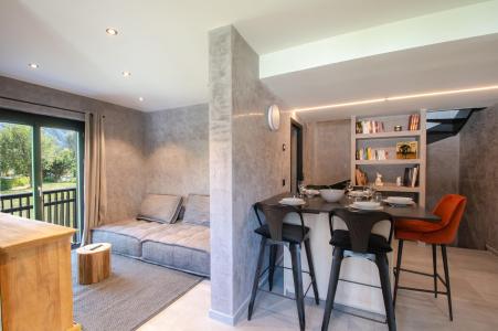 Wynajem na narty Apartament triplex 5 pokojowy 6 osób (AZALEE) - Chalet le Sorbier - Chamonix - Pokój gościnny