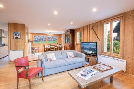 Rent in ski resort 4 room triplex chalet 8 people - Chalet Solstice - Chamonix - Living room