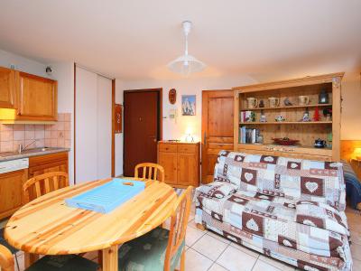 Rent in ski resort 1 room apartment 4 people (8) - L'Espace Montagne - Chamonix - Apartment