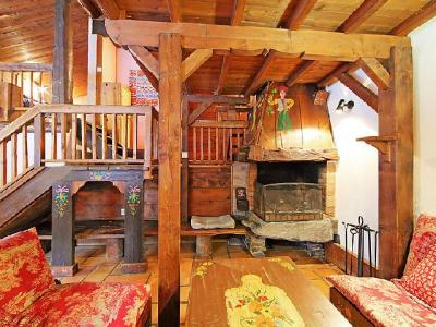 Rent in ski resort 6 room chalet 12 people (1) - L'Piri - Chamonix - Fireplace