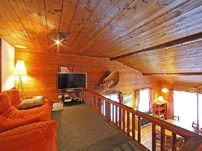 Rent in ski resort 6 room chalet 12 people (1) - L'Piri - Chamonix - Mezzanine