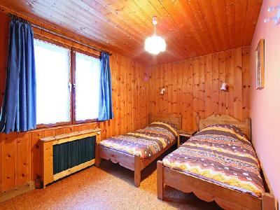Rent in ski resort 6 room chalet 12 people (1) - L'Piri - Chamonix - Single bed