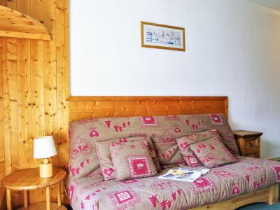 Rent in ski resort 1 room apartment 2 people (4) - Le Chailloud - Chamonix - Living room