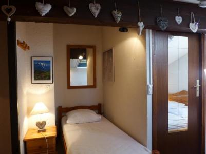 Rent in ski resort 3 room apartment 5 people (2) - Le Chailloud - Chamonix - Cabin