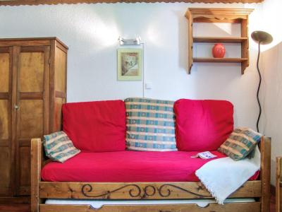 Rent in ski resort 1 room apartment 4 people (3) - Le Grépon - Chamonix - Living room