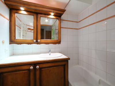 Skiverleih 3-Zimmer-Appartment für 4 Personen (1) - Le Krystor - Chamonix - Badewanne