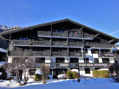 Location au ski Les Chalets de Champraz - Chamonix - Extérieur hiver