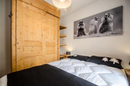 Rent in ski resort 3 room apartment 4 people (LITCHI) - Les Fermes de Montenvers - Chamonix - Bedroom